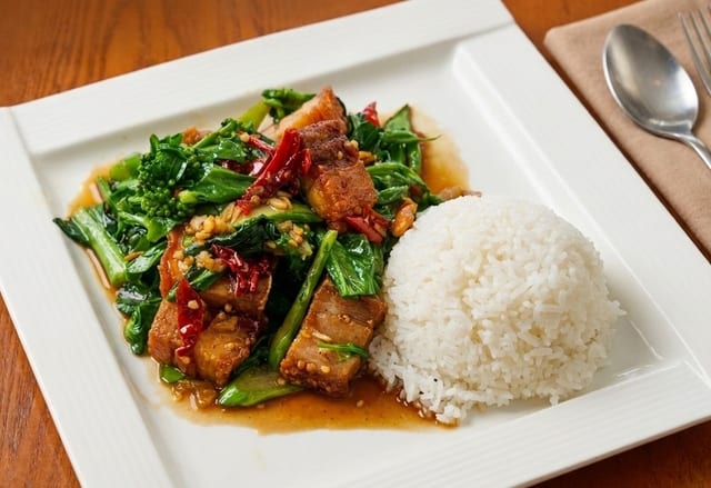 Pad Ka Nah Moo Krob.