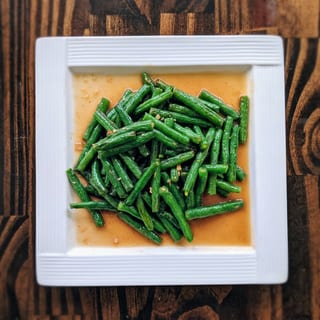 L16. Garlic String Beans